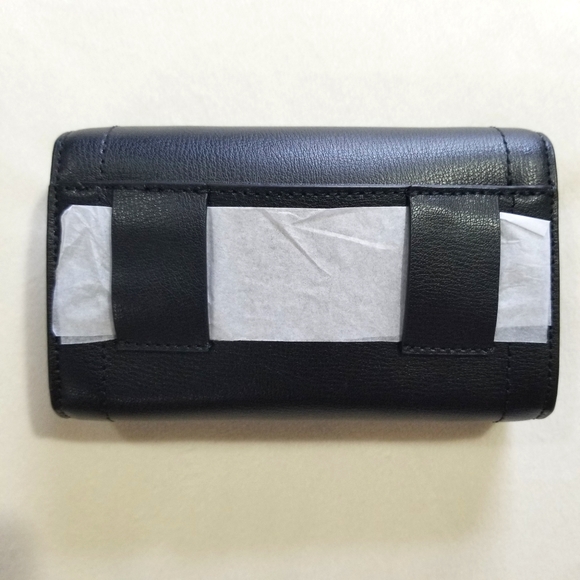 Michael Kors Kinsley Small Black Leather Belt Bag - Picture 3 of 9